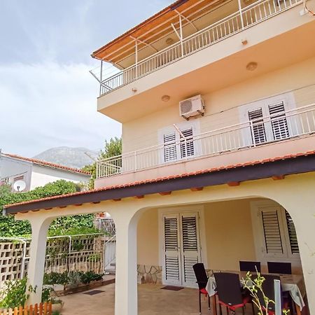 Apartment Huanita Проманья Экстерьер фото