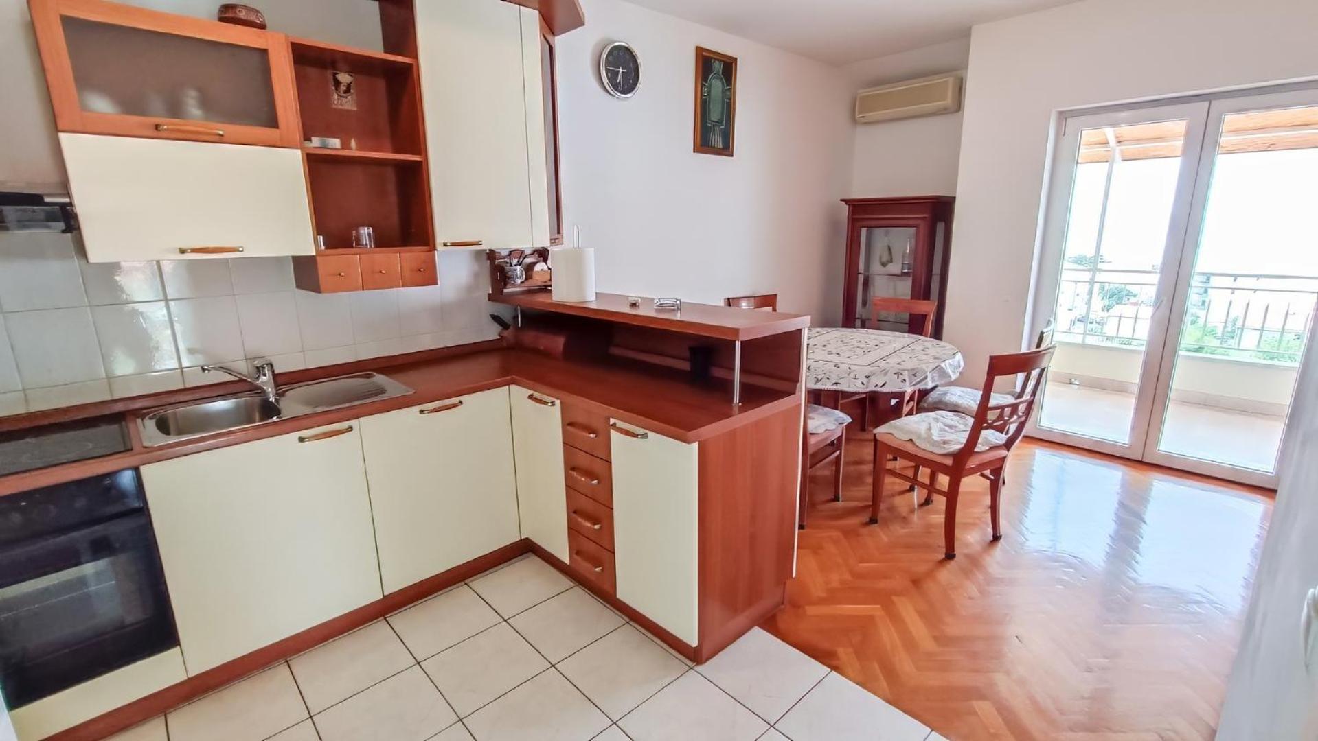 Apartment Huanita Проманья Экстерьер фото