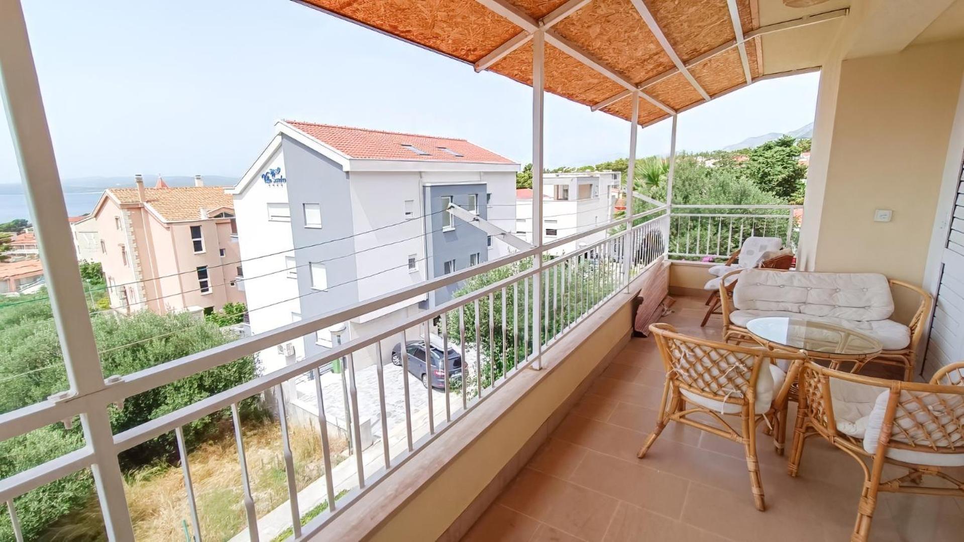 Apartment Huanita Проманья Экстерьер фото