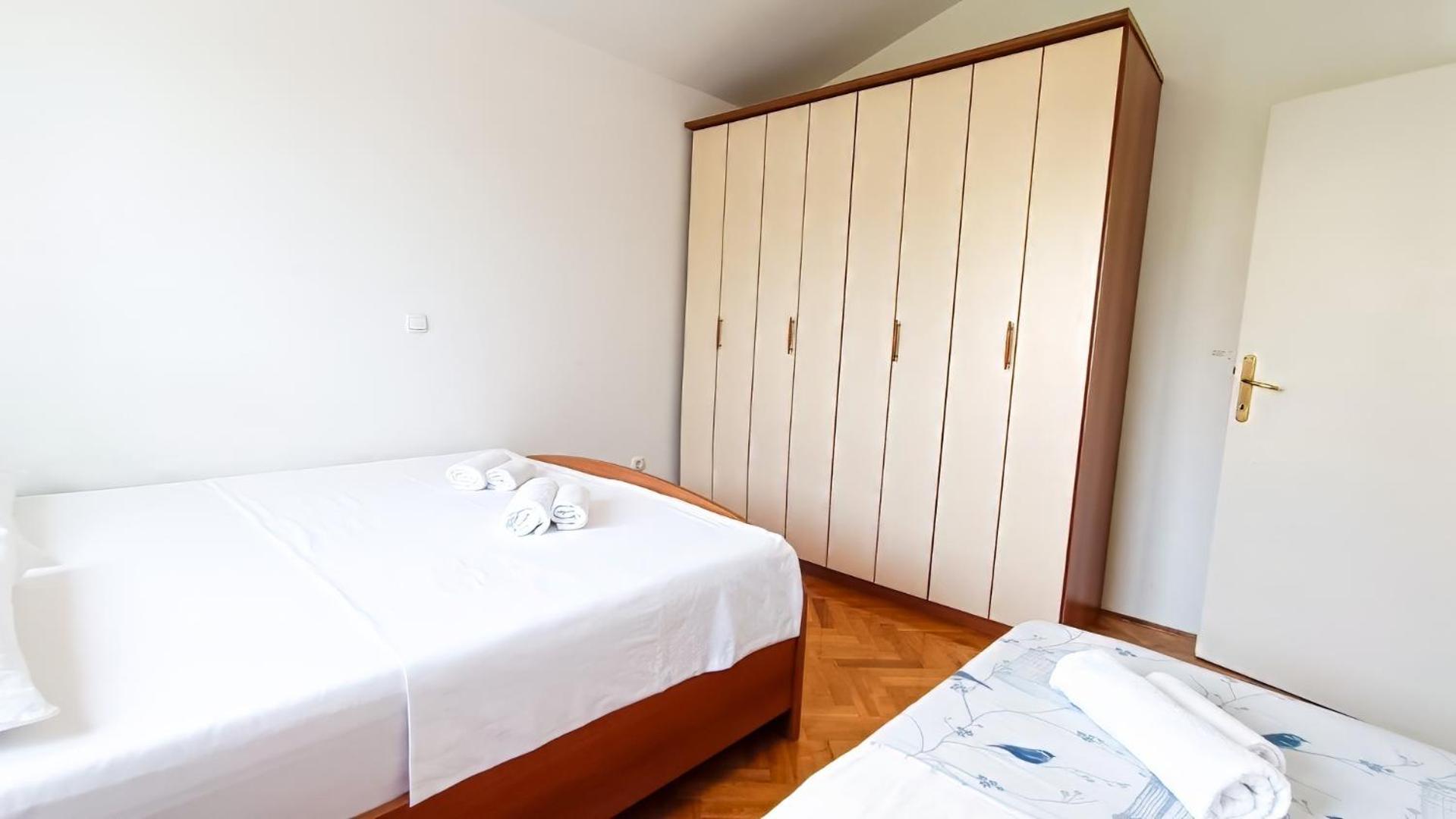 Apartment Huanita Проманья Экстерьер фото