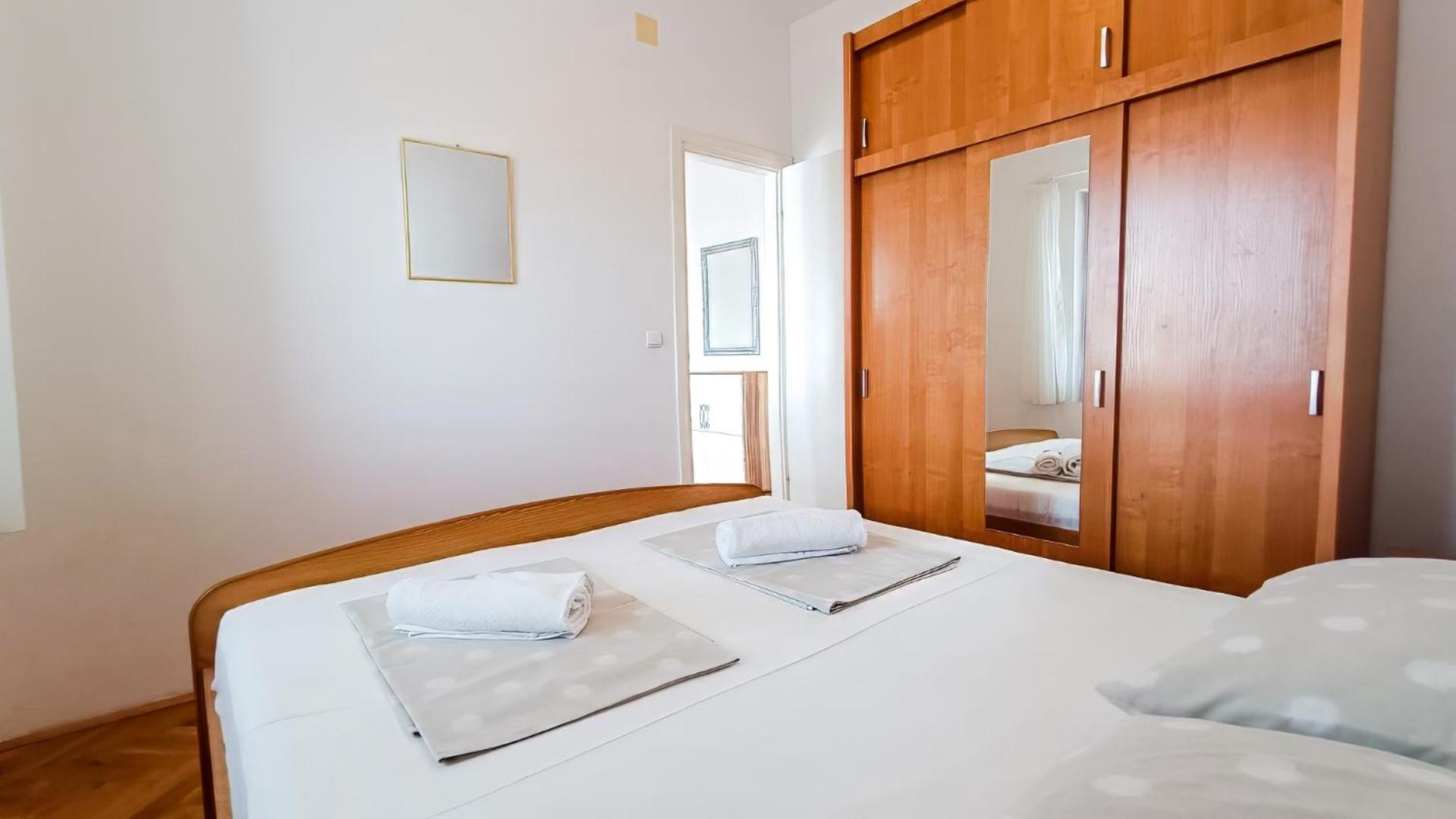 Apartment Huanita Проманья Экстерьер фото