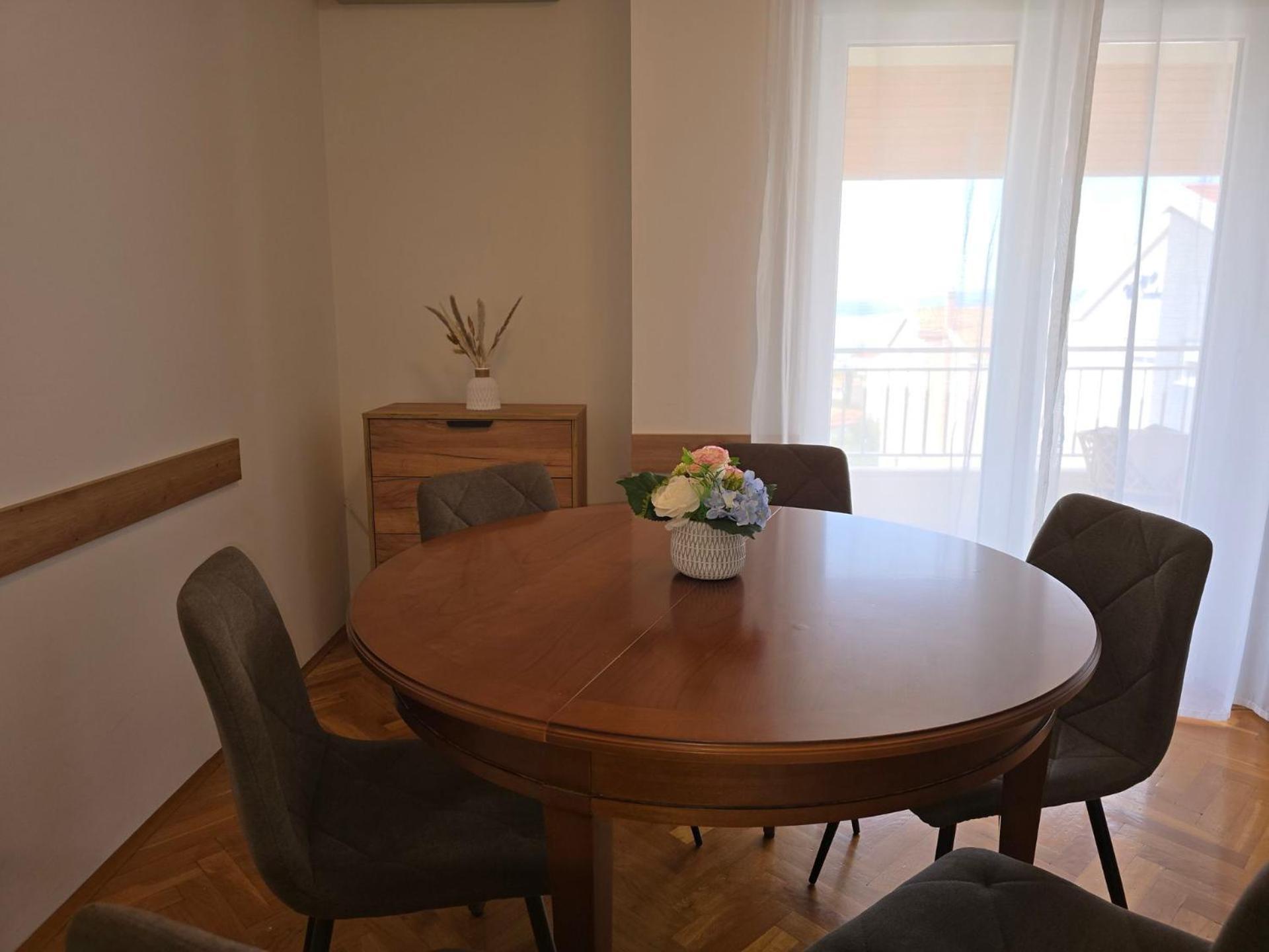 Apartment Huanita Проманья Экстерьер фото