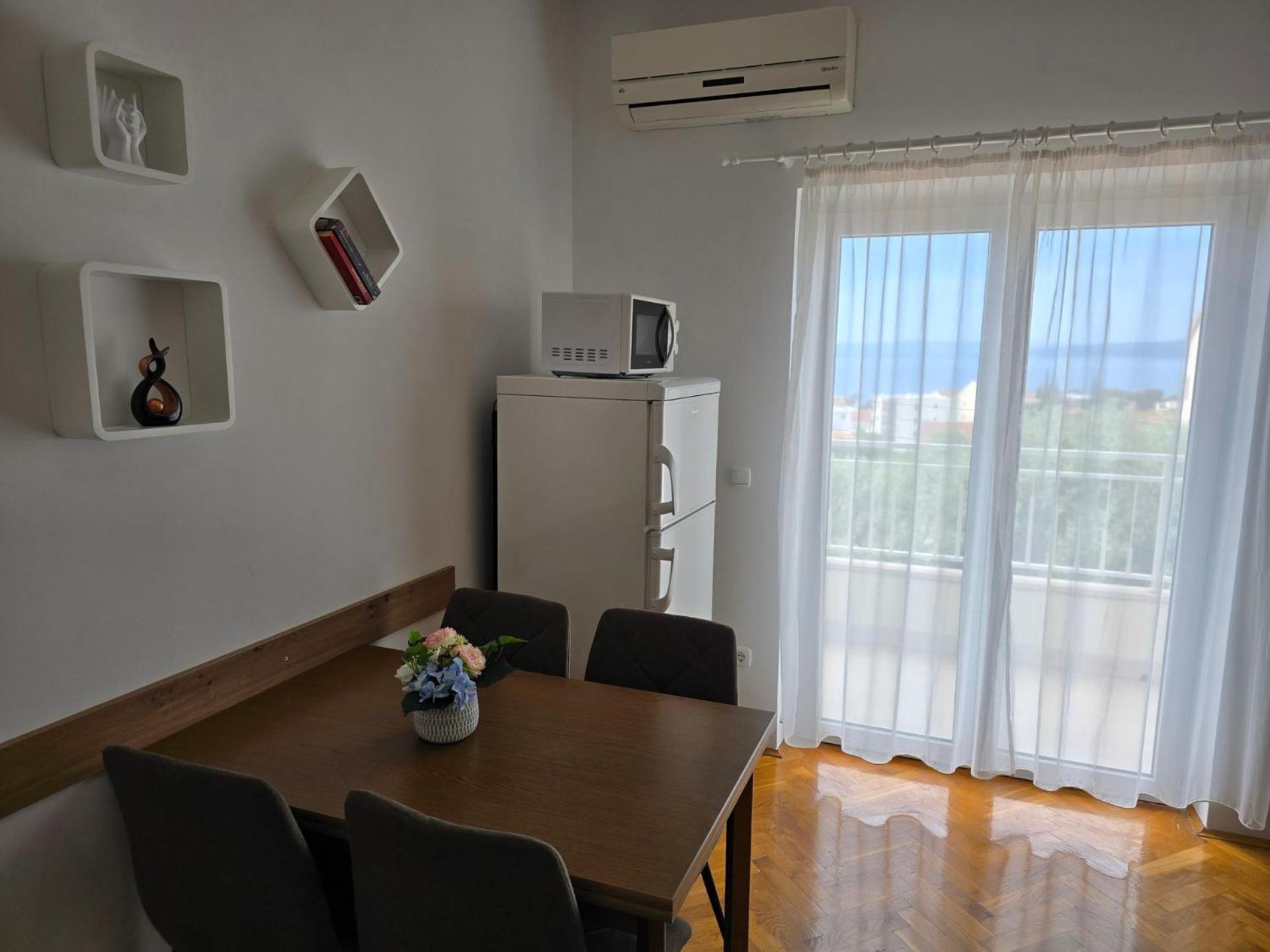 Apartment Huanita Проманья Экстерьер фото